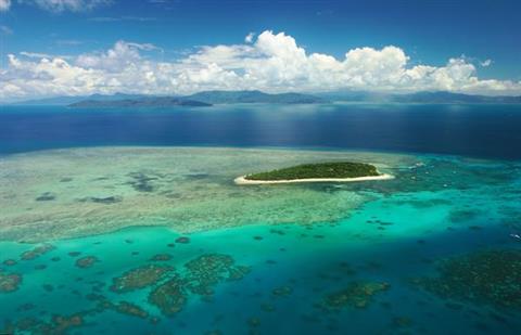 世界遺産グリーン島（空撮）